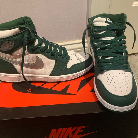 `Gorge Green` Nike Air Jordan 1 Retro High OGs - Picture 3 of 6